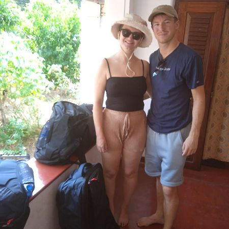 Sanaya Homestay Тангале Екстериор снимка