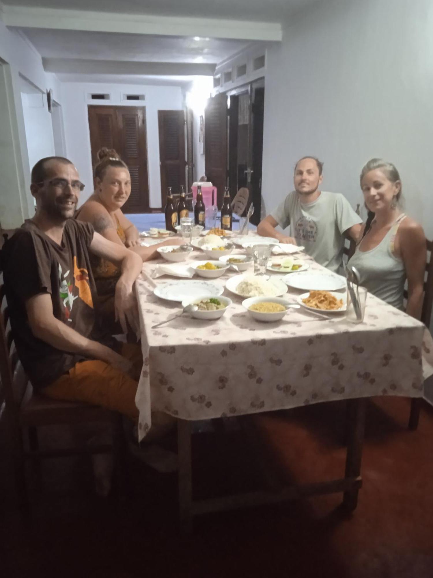 Sanaya Homestay Тангале Екстериор снимка