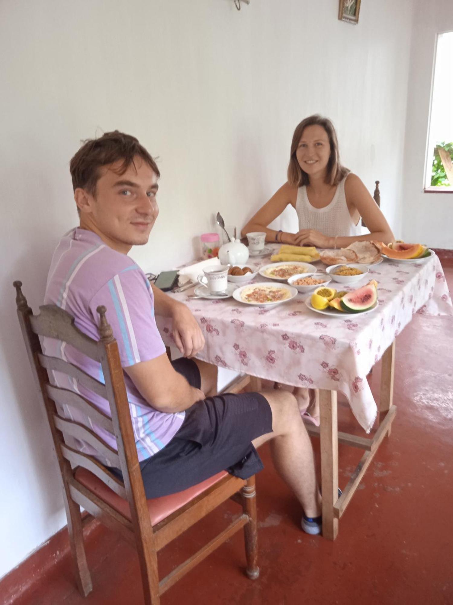 Sanaya Homestay Тангале Екстериор снимка