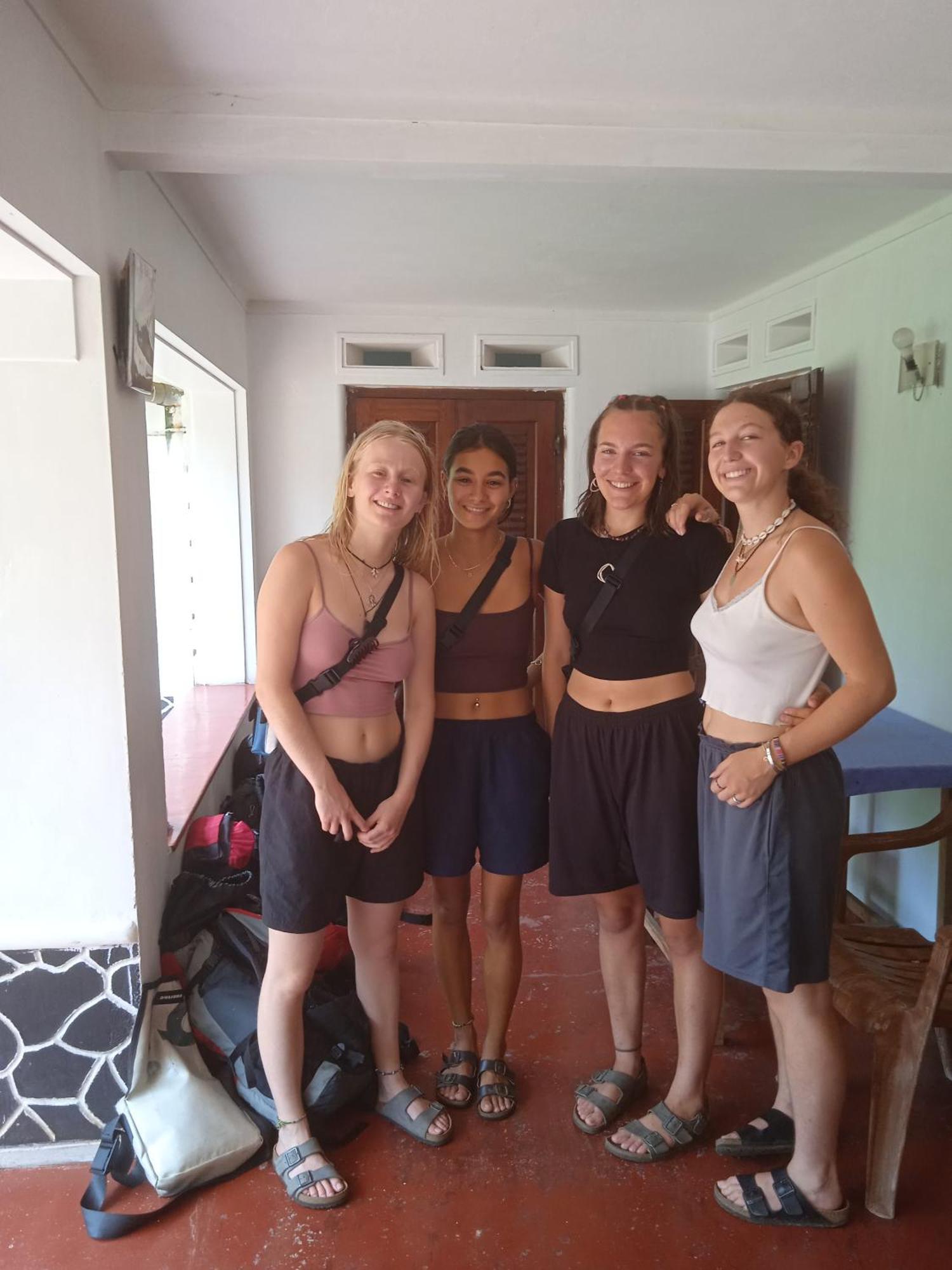 Sanaya Homestay Тангале Екстериор снимка