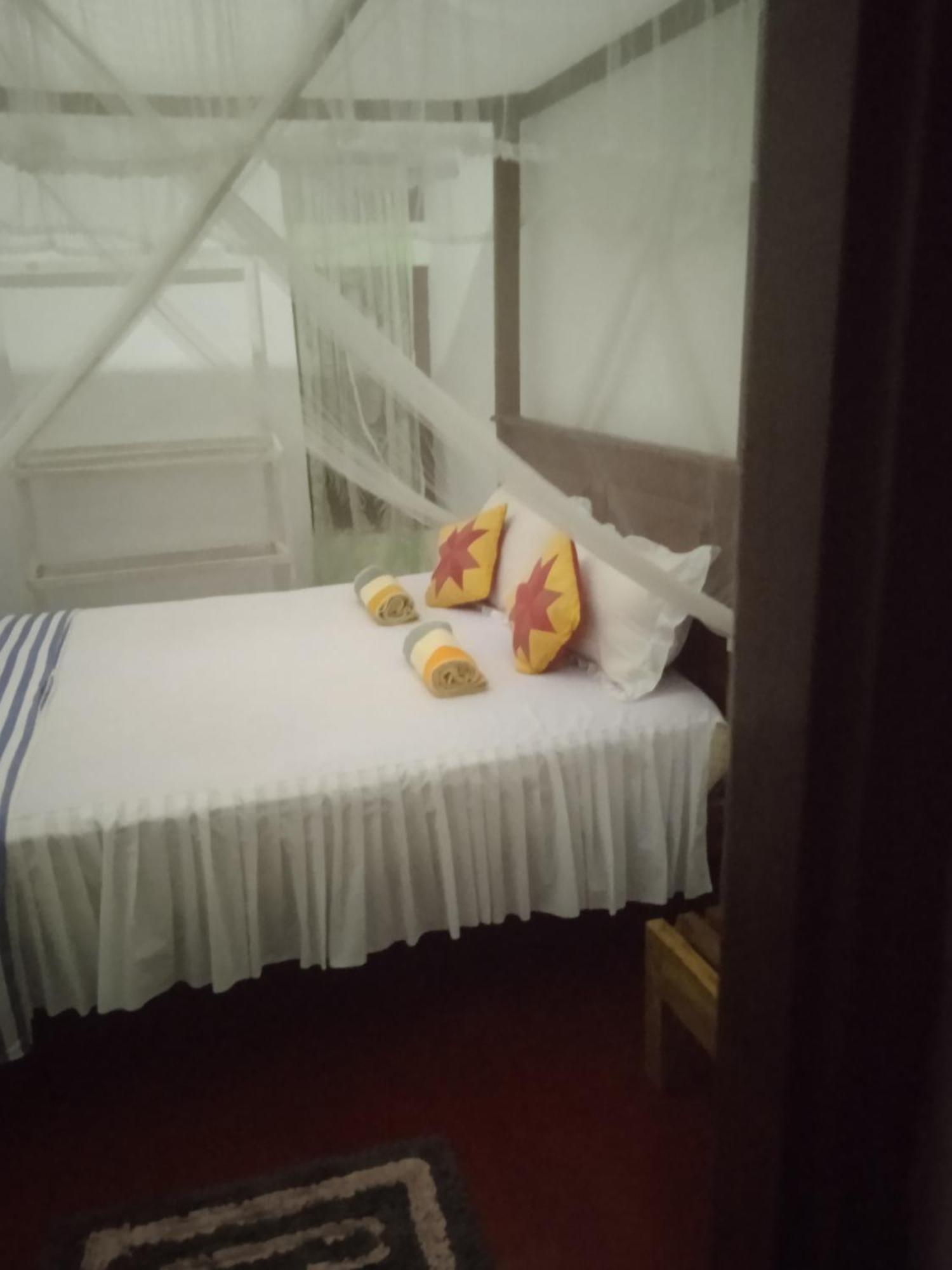 Sanaya Homestay Тангале Стая снимка