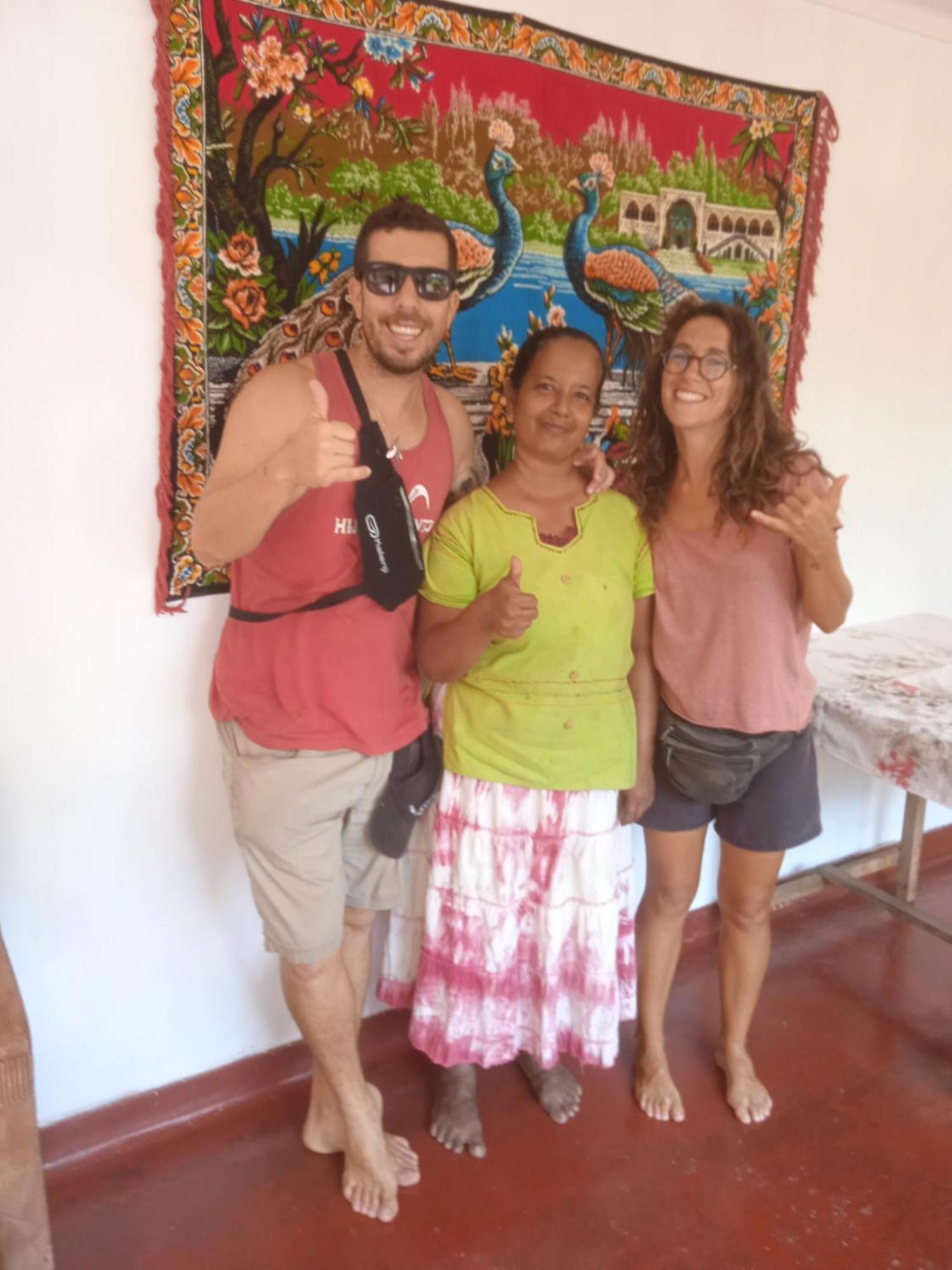 Sanaya Homestay Тангале Стая снимка