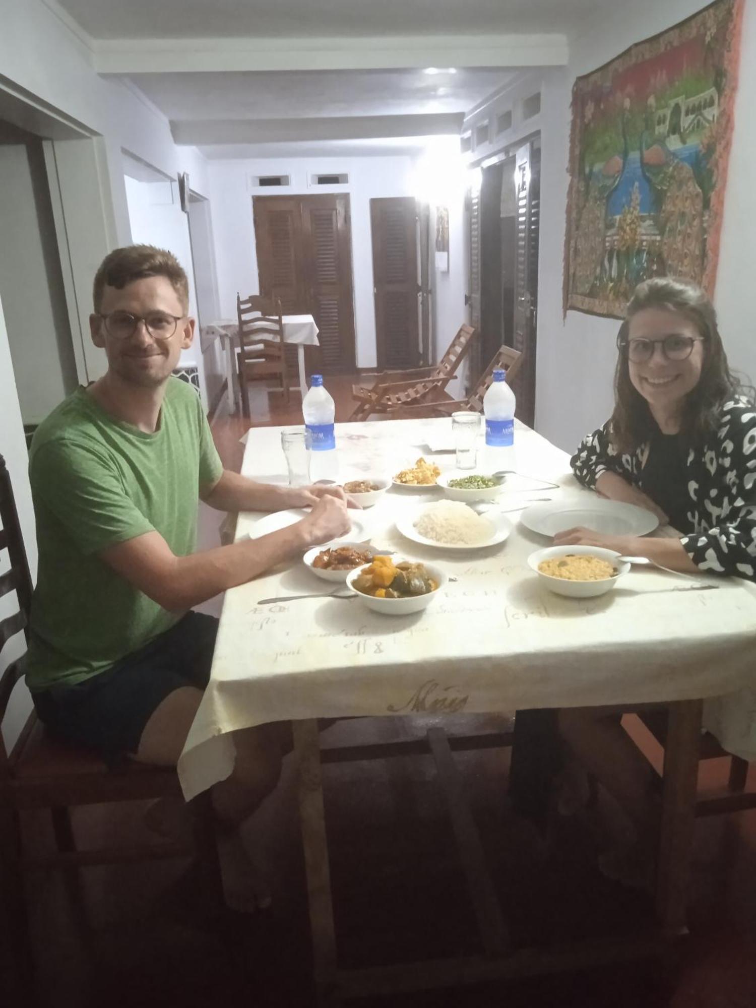 Sanaya Homestay Тангале Стая снимка