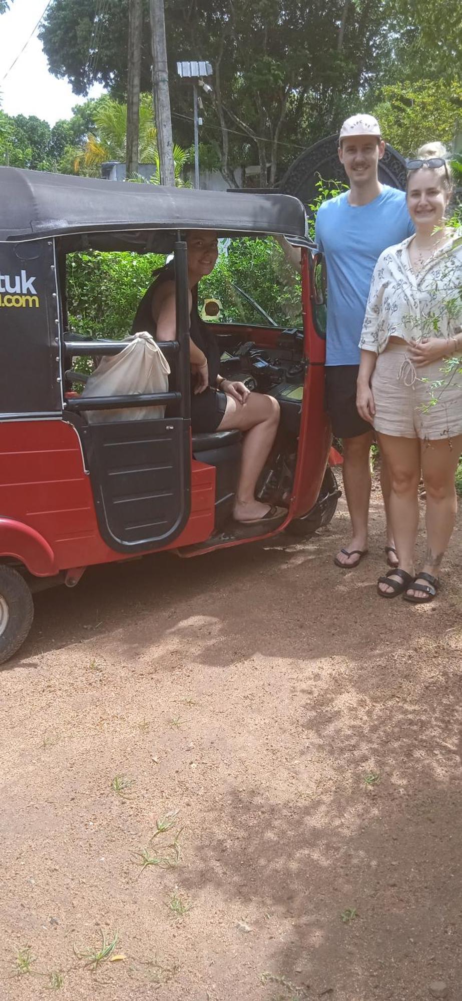 Sanaya Homestay Тангале Стая снимка