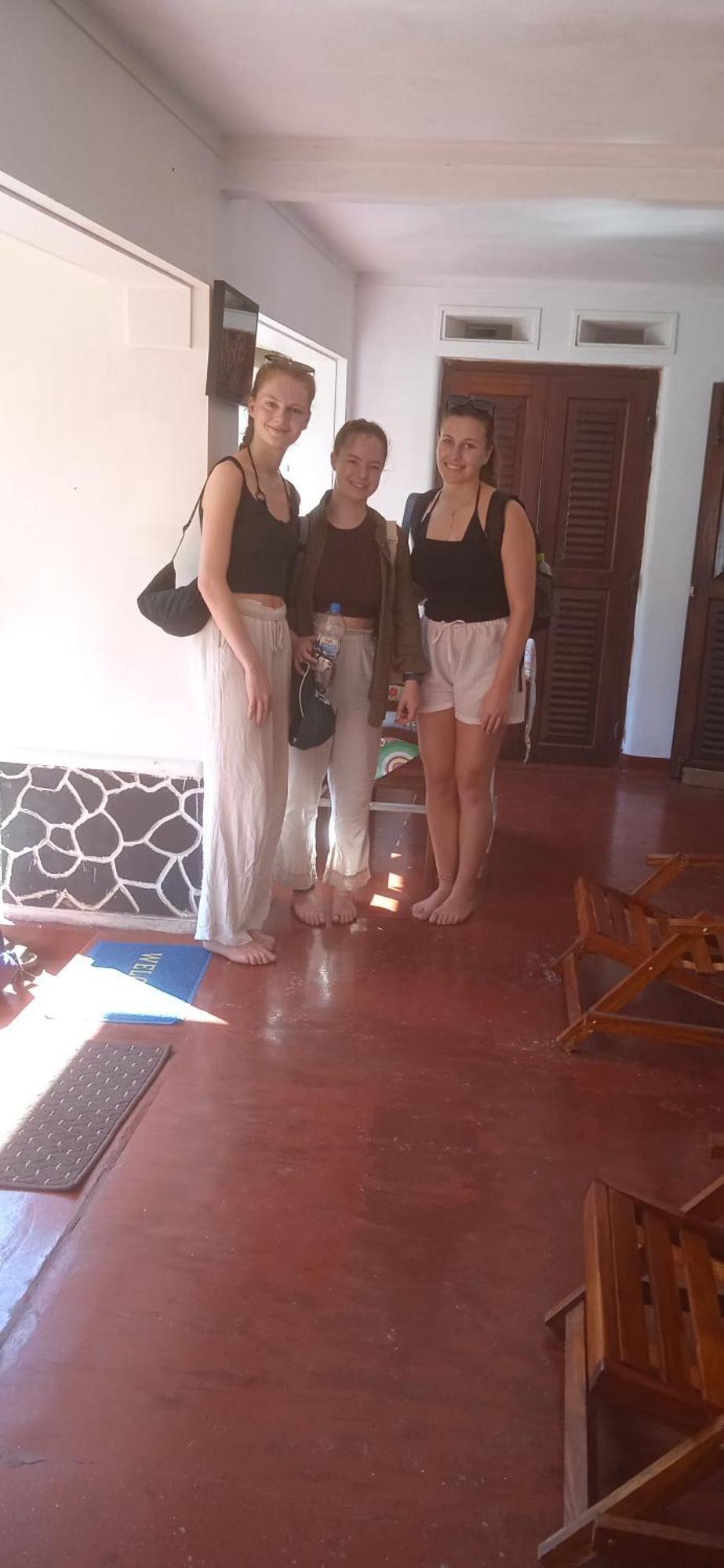 Sanaya Homestay Тангале Стая снимка