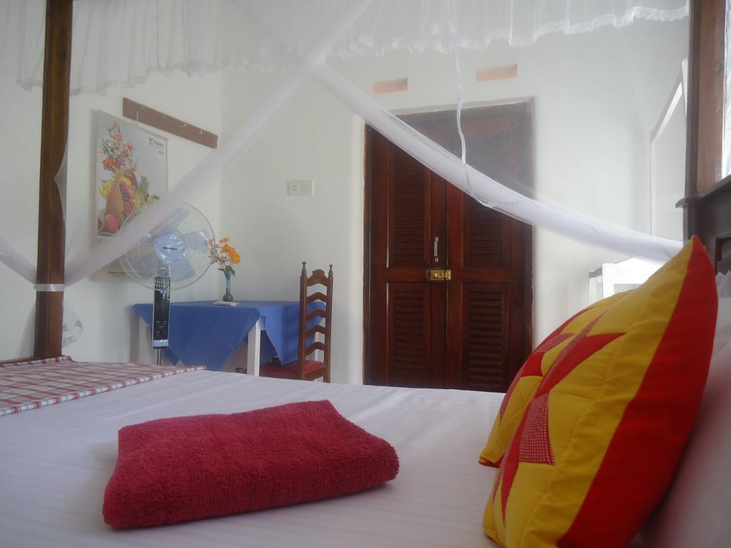 Sanaya Homestay Тангале Екстериор снимка