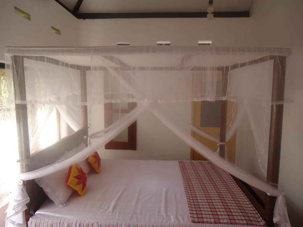 Sanaya Homestay Тангале Екстериор снимка
